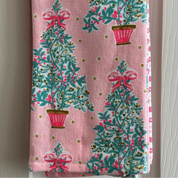 Pink Christmas Bow Tree Kitchen Towel Set - Picture 2 of 5